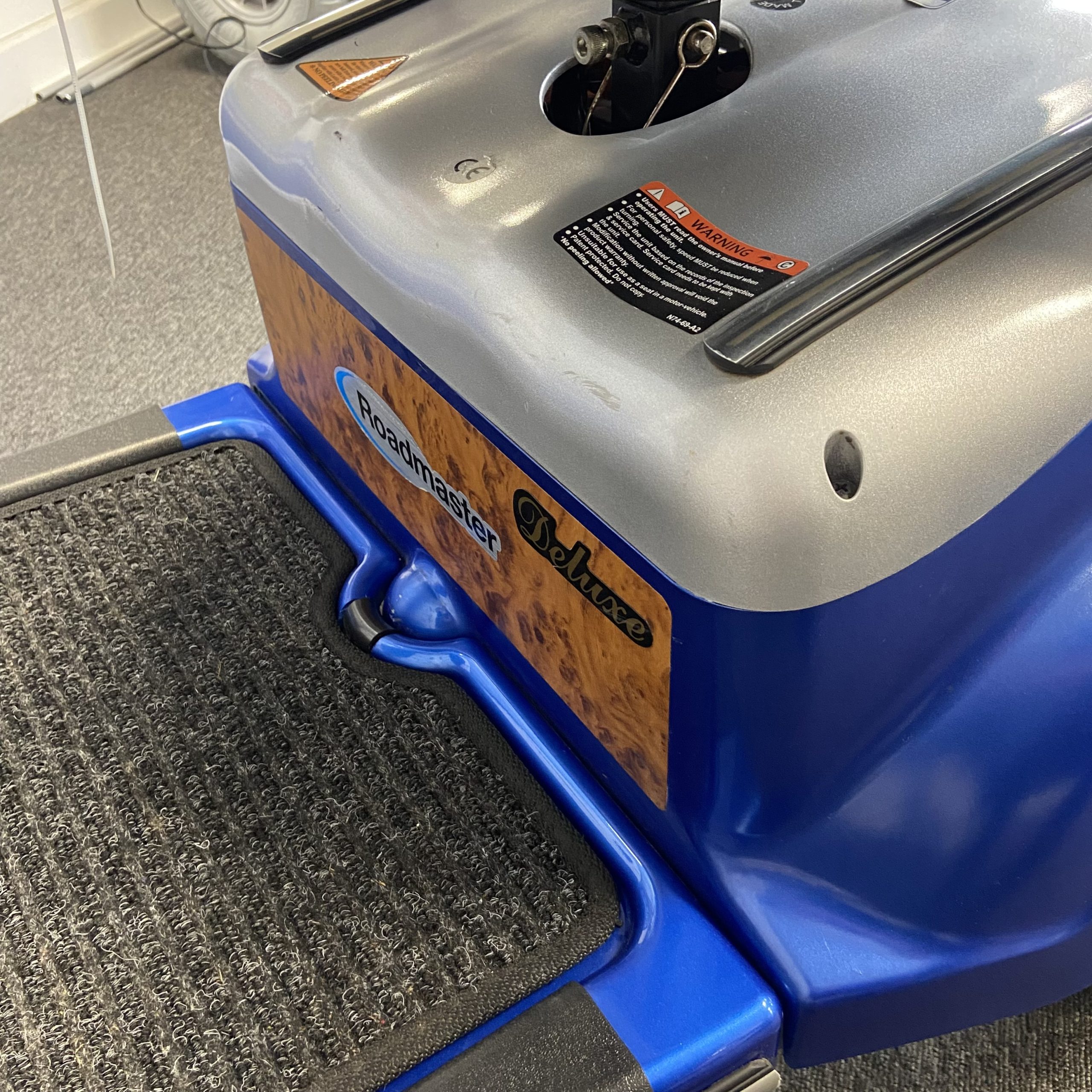 2024 Roma Cadiz 8mph Road Scooter - Used - Image 7