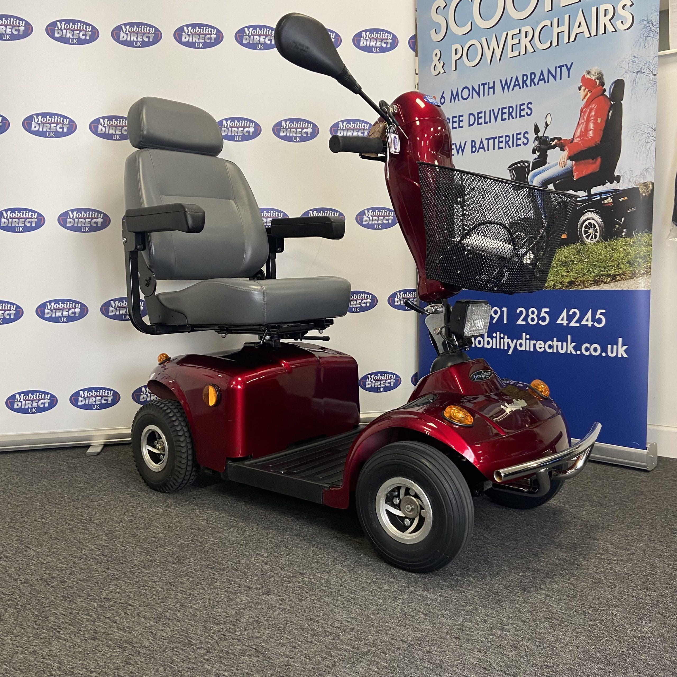 Mayfair 4 4mph Pavement Scooter - Used - Image 2