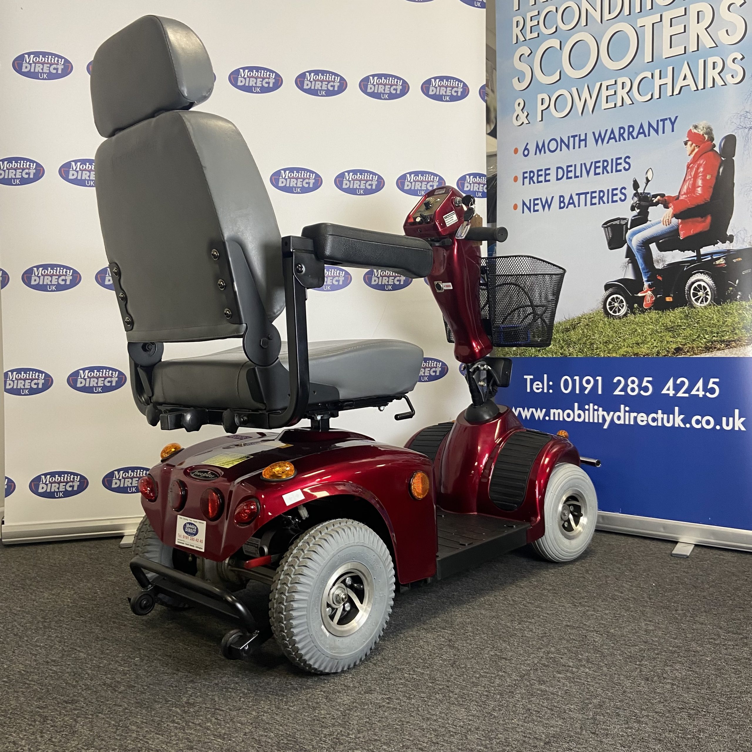 Mayfair 4 4mph Pavement Scooter - Image 3