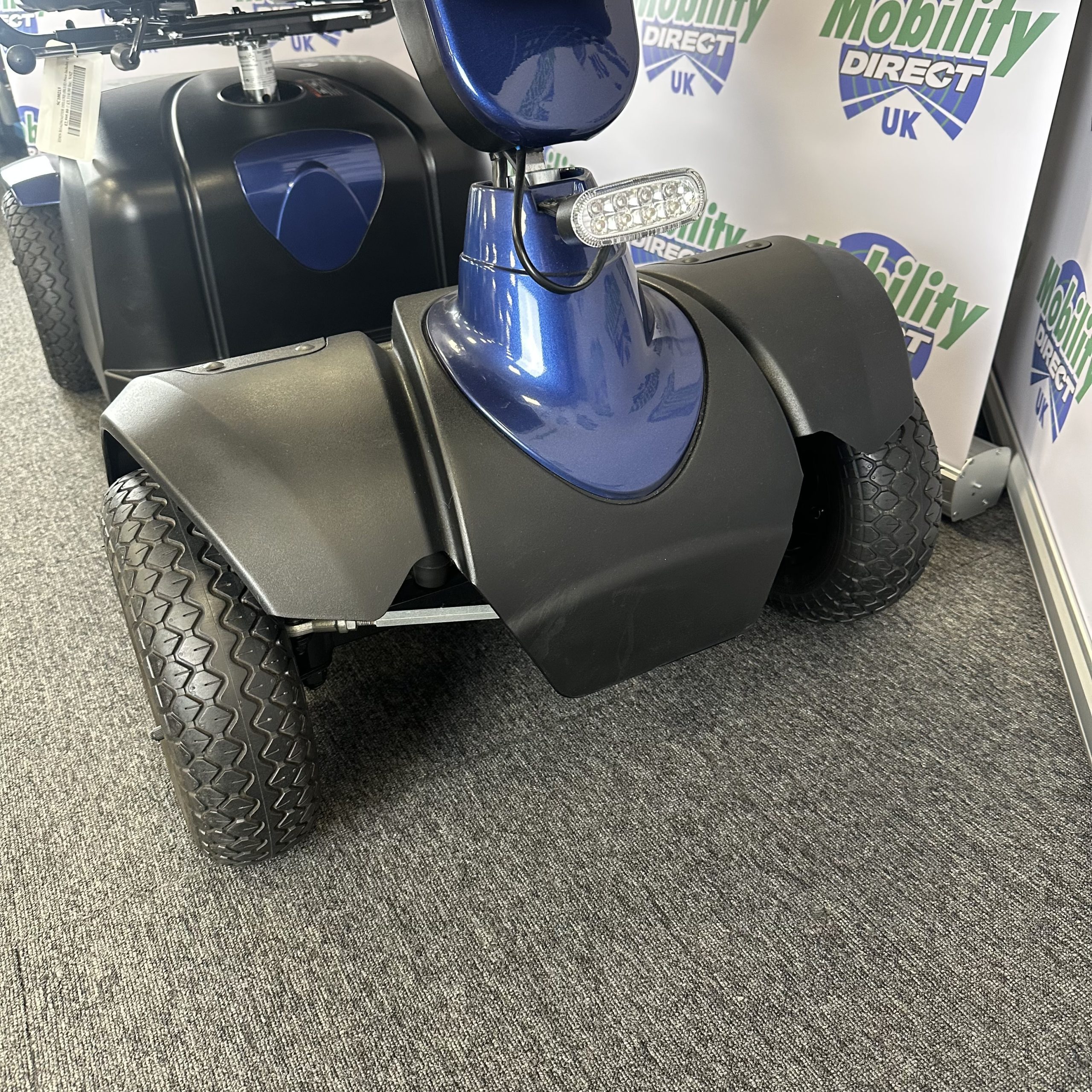 Roadster DX8 front close up