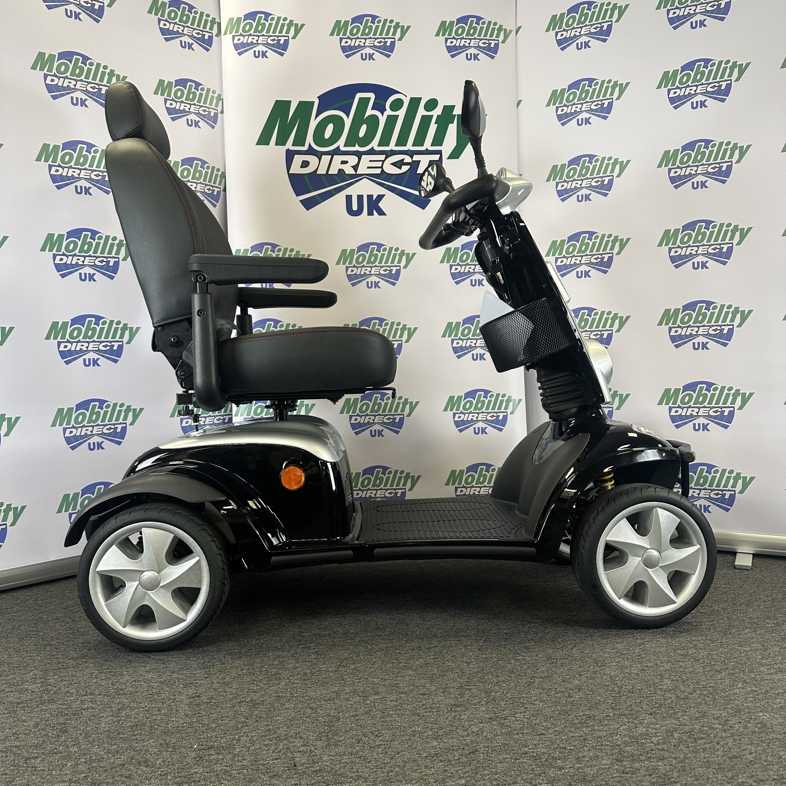 Kymco Maxi XLS right