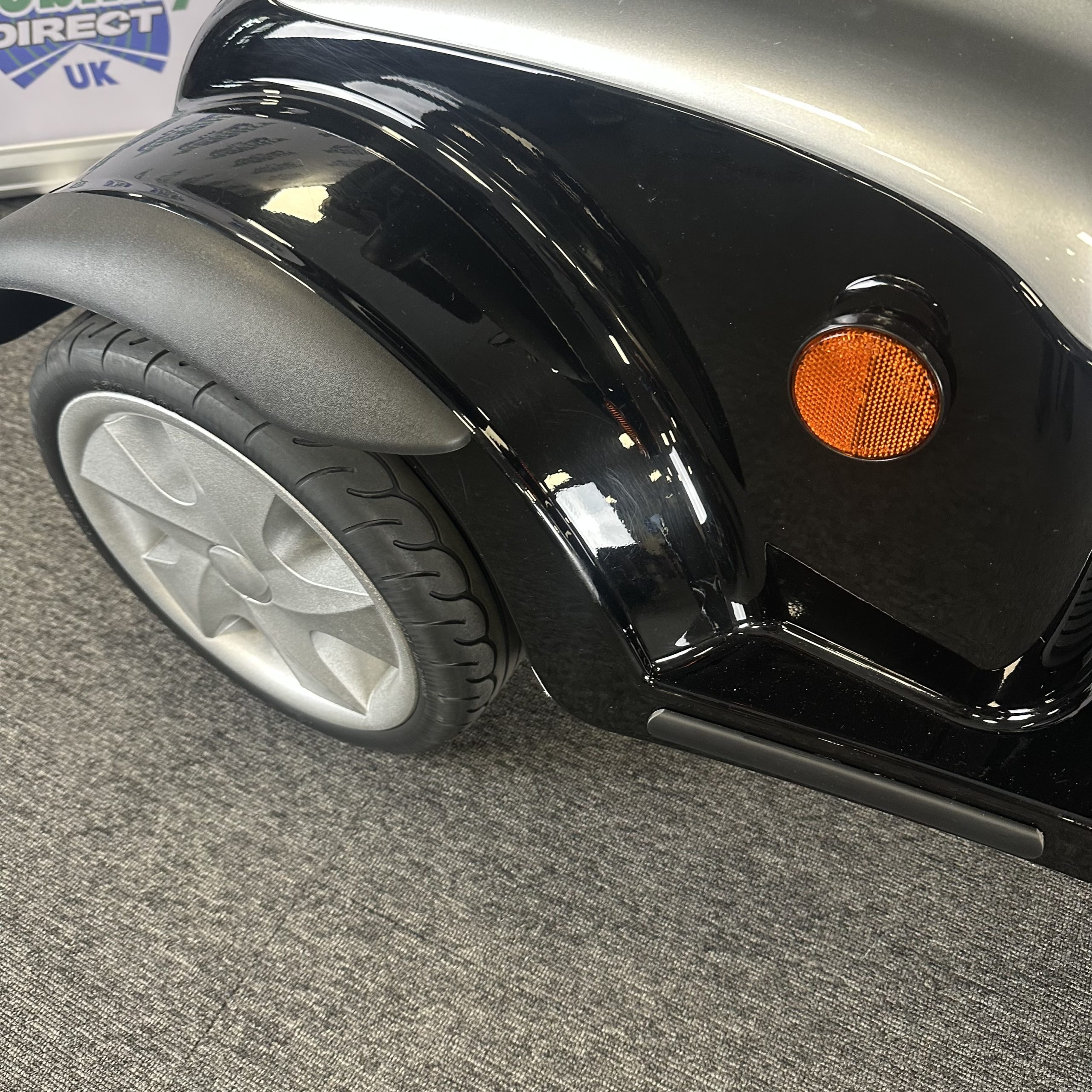 Kymco Maxi XLS solid rear tyre