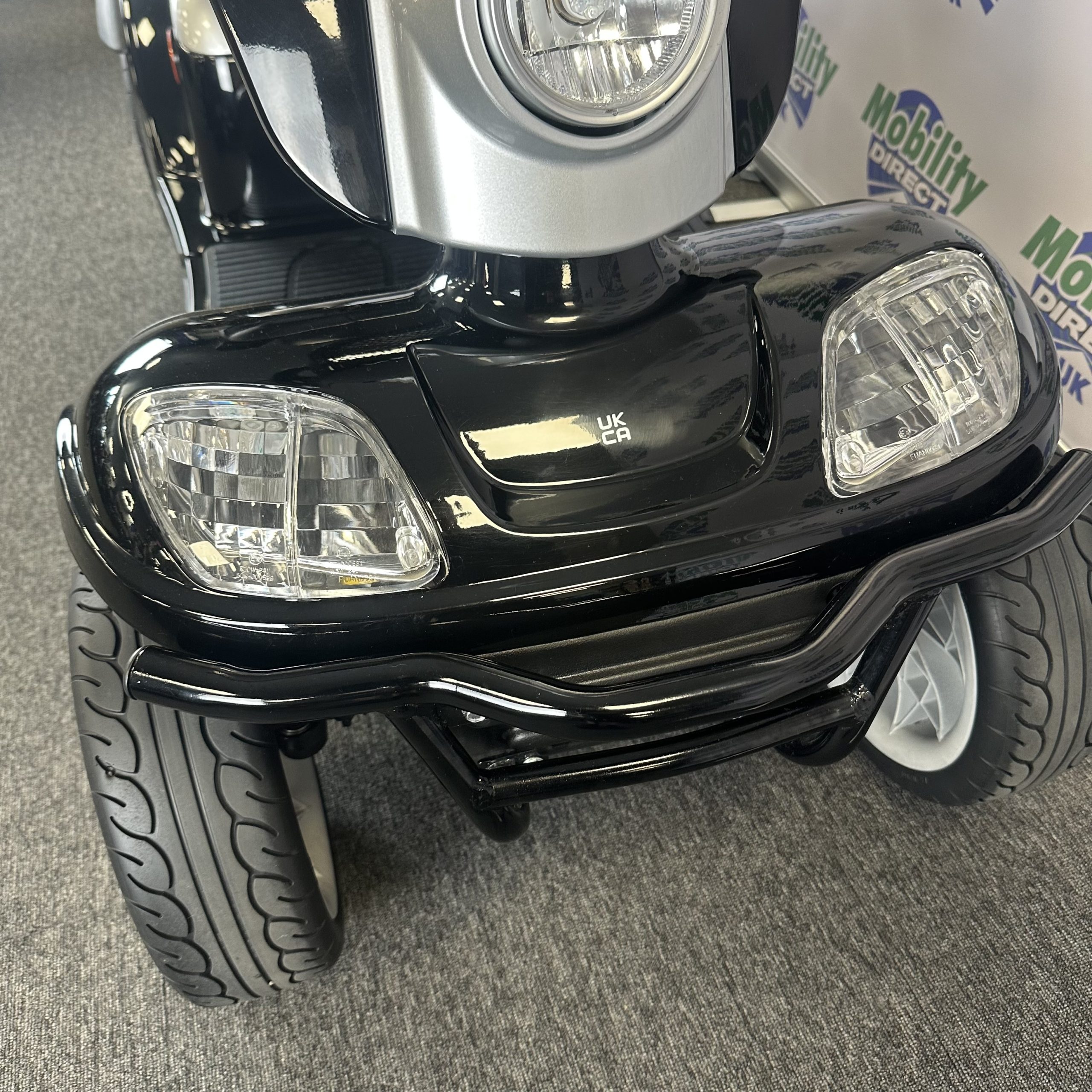 Kymco Maxi XLS front