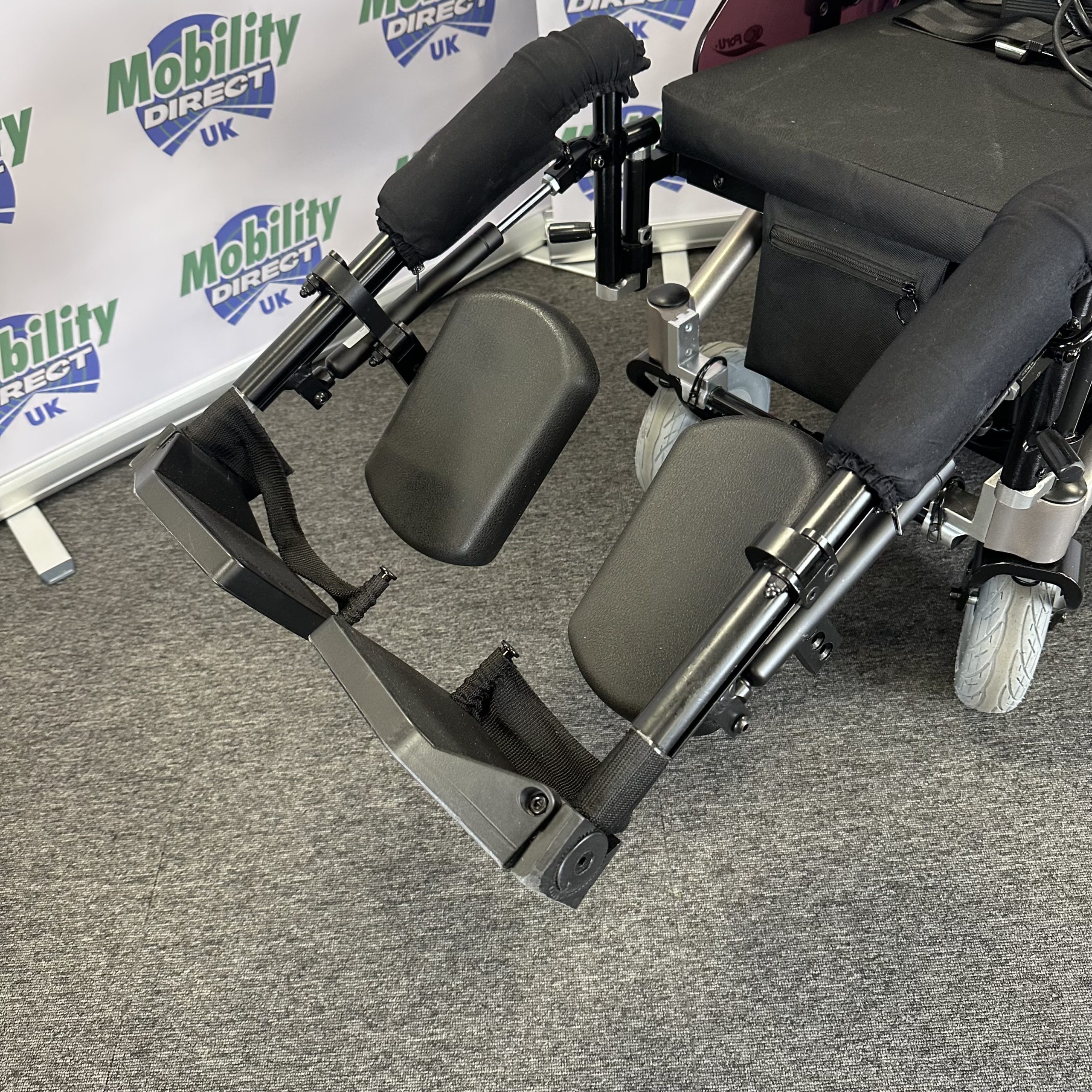 K-Activ Bronze leg rests extended 2