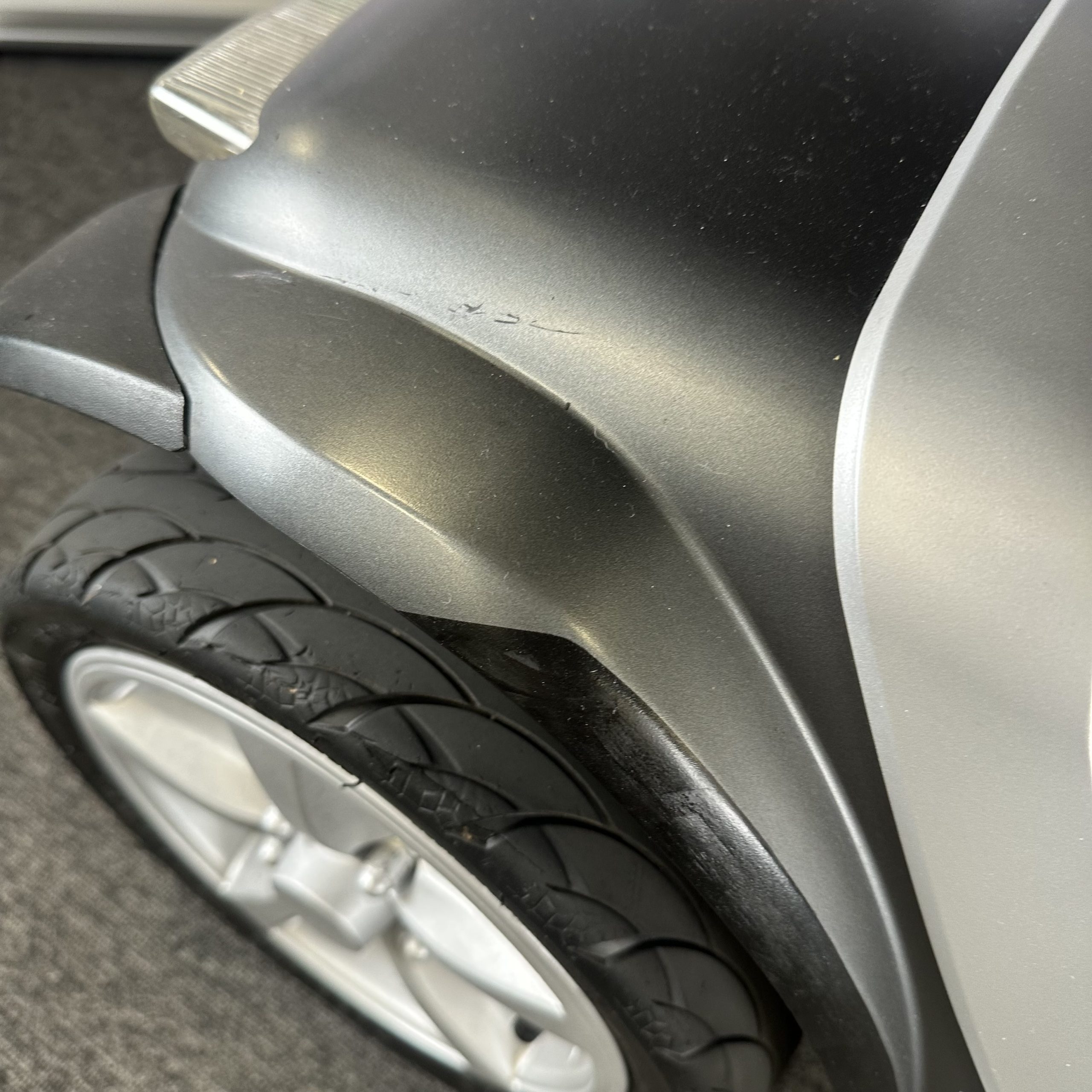 Vecta Sport Grey close up rear