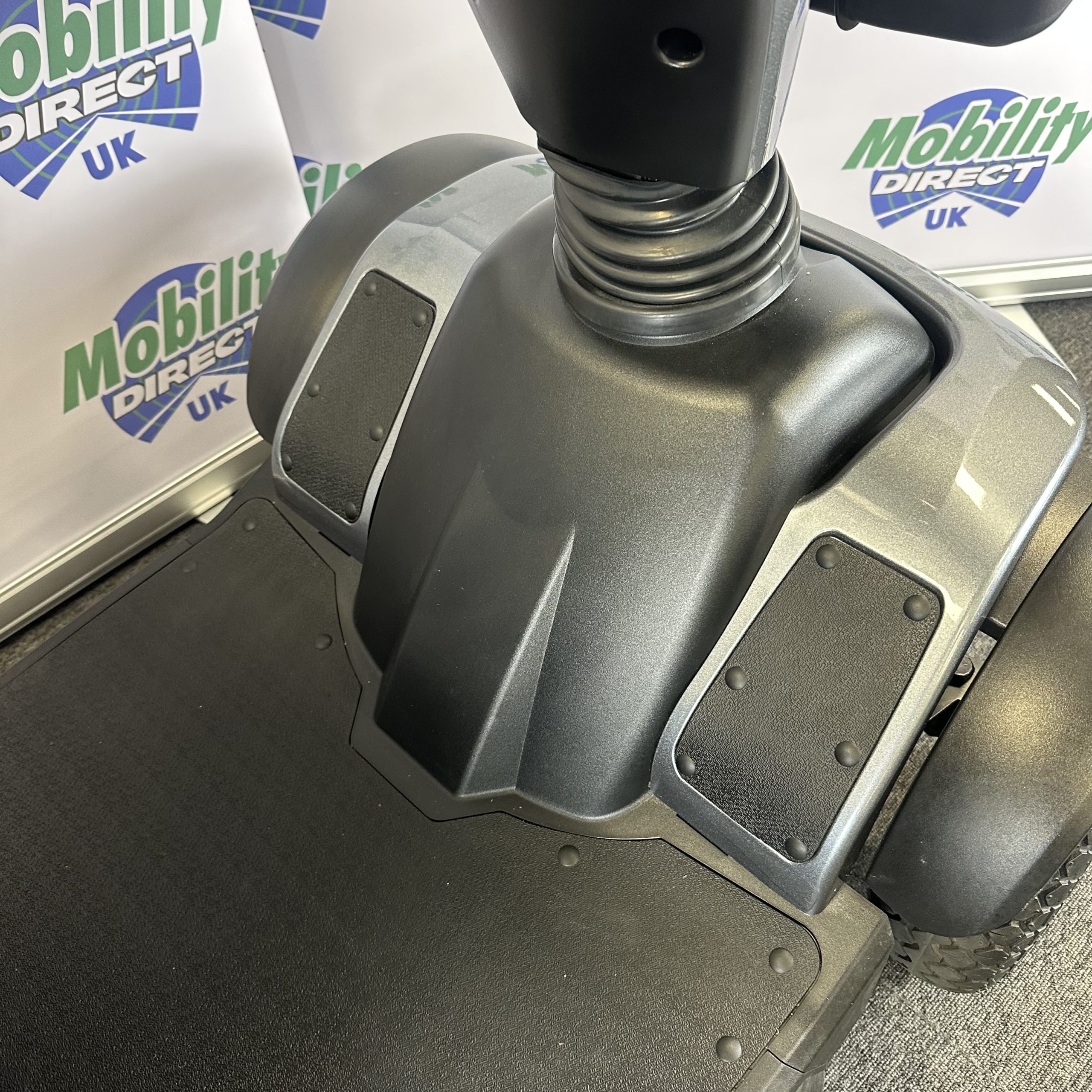 Excel Galaxy 4 2025 8mph Road Scooter (used) - Image 10