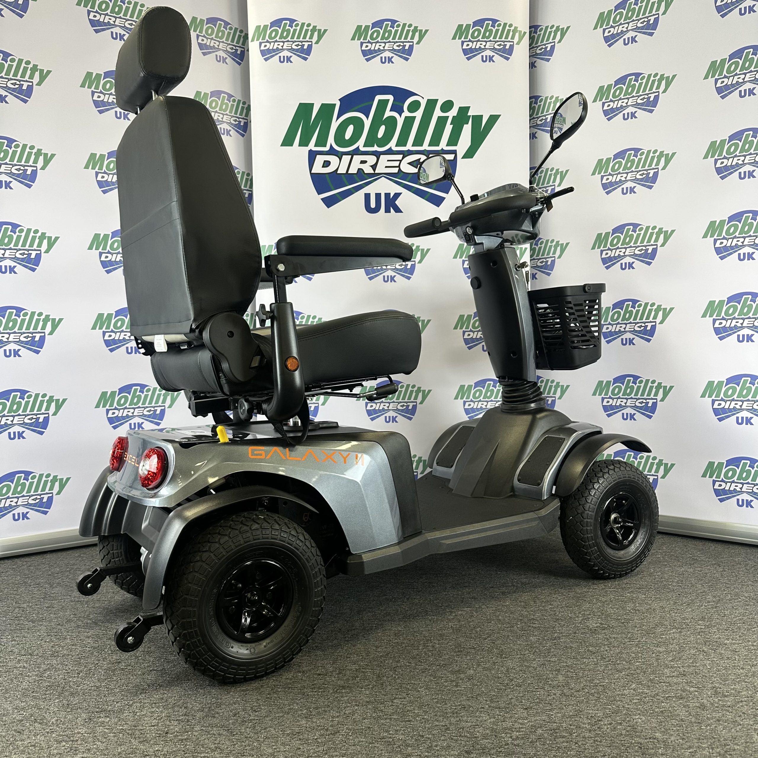 Excel Galaxy 4 2025 8mph Road Scooter (used) - Image 5